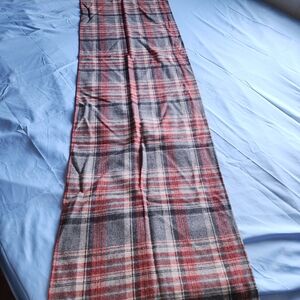 VTG PENDLETON 100% VIRGIN WOOL PLAID SCARF RED/GRAY UNISEX 75X17 IS USED